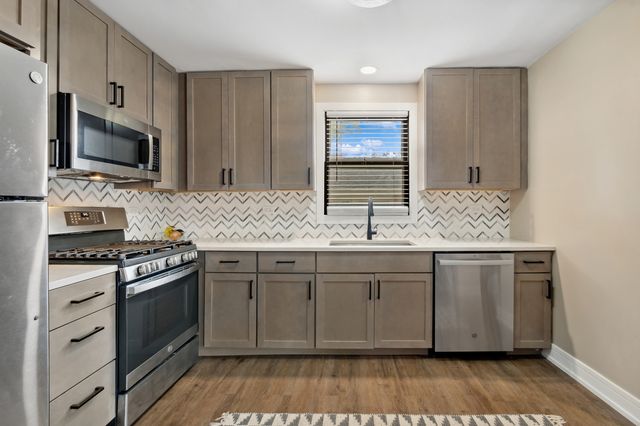 236 N West Road, Lombard, IL 60148