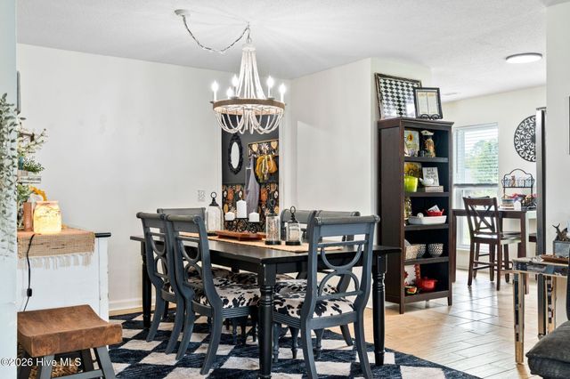 2932 New Town Drive, Wilmington, NC 28405