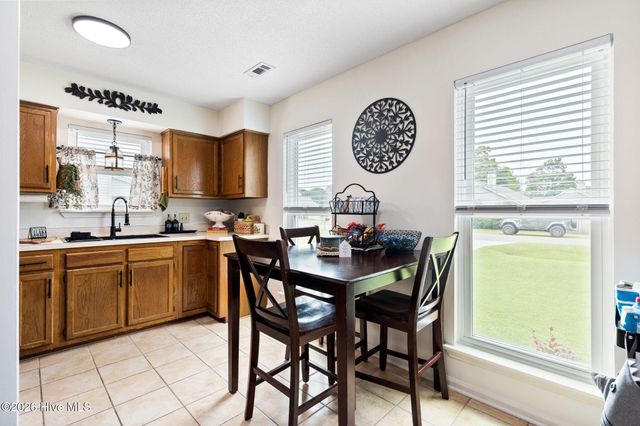 2932 New Town Drive, Wilmington, NC 28405