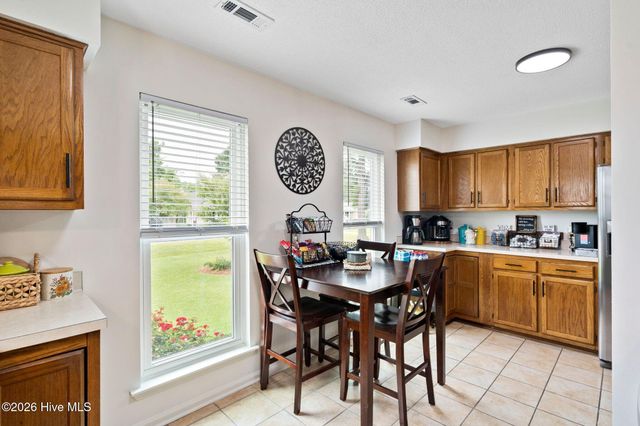 2932 New Town Drive, Wilmington, NC 28405