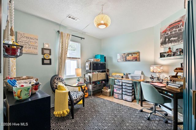 2932 New Town Drive, Wilmington, NC 28405
