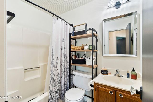 2932 New Town Drive, Wilmington, NC 28405