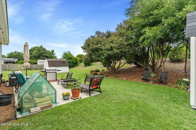 2932 New Town Drive, Wilmington, NC 28405