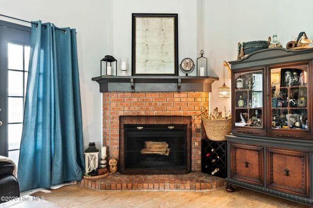 2932 New Town Drive, Wilmington, NC 28405