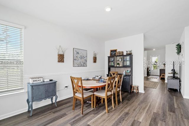 60 Backwater Street, Port Royal, SC 29006