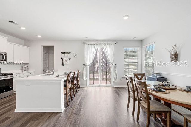 60 Backwater Street, Port Royal, SC 29006