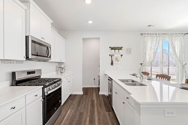 60 Backwater Street, Port Royal, SC 29006