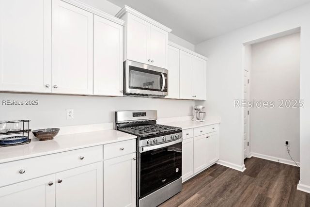 60 Backwater Street, Port Royal, SC 29006