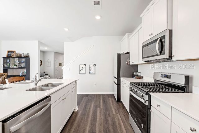 60 Backwater Street, Port Royal, SC 29006