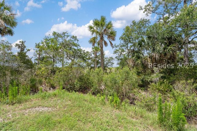 60 Backwater Street, Port Royal, SC 29006