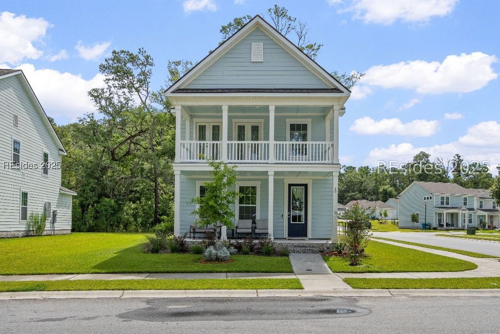 60 Backwater Street, Port Royal, SC 29006