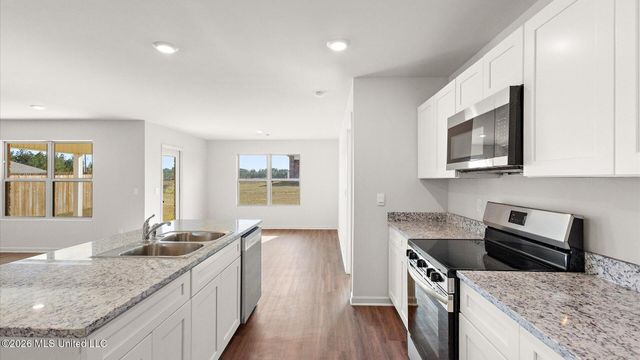 776 Statesman Drive, Byram, MS 39272