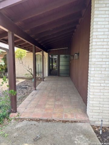10118 N Manton, San Antonio, TX 78213