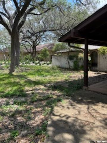 10118 N Manton, San Antonio, TX 78213