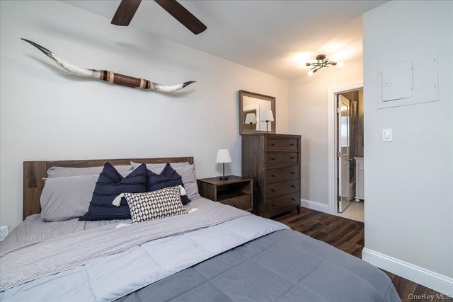 370 W Broadway 3M, Long Beach, NY 11561