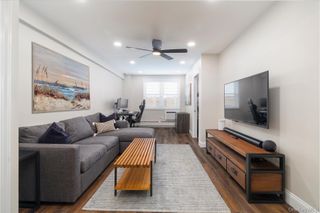 370 W Broadway 3M, Long Beach, NY 11561