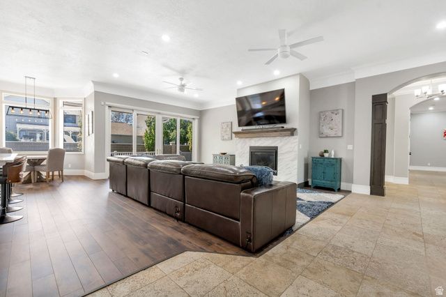 2737 W 9850 S, South Jordan, UT 84095
