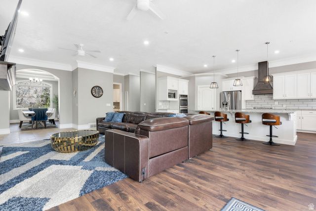 2737 W 9850 S, South Jordan, UT 84095