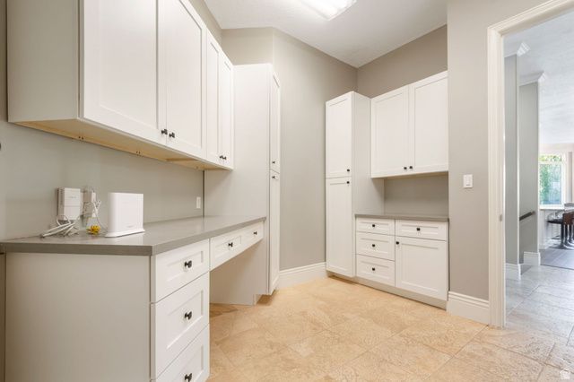 2737 W 9850 S, South Jordan, UT 84095