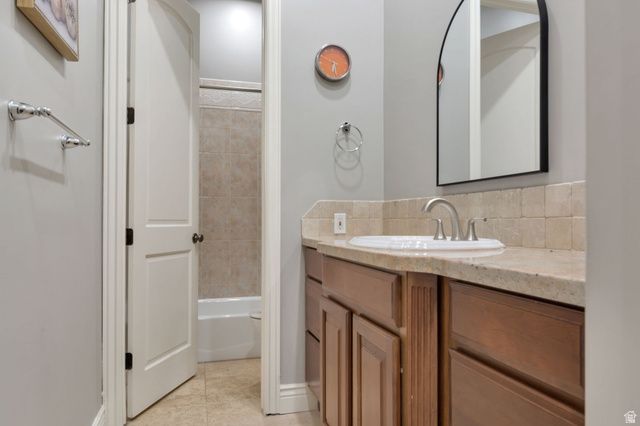 2737 W 9850 S, South Jordan, UT 84095