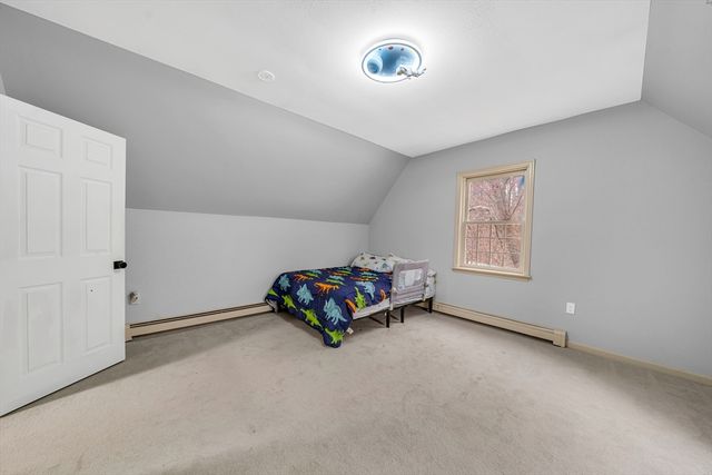 5 Bedros St, Windham, NH 03087