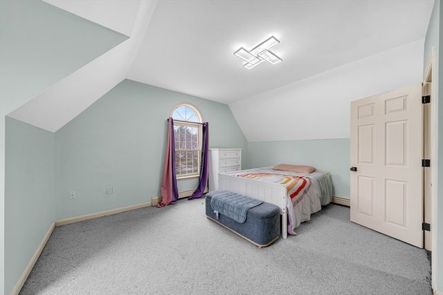 5 Bedros St, Windham, NH 03087