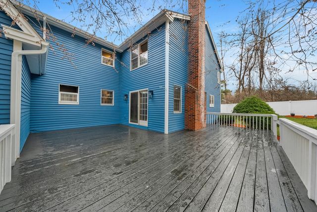 5 Bedros St, Windham, NH 03087