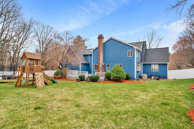 5 Bedros St, Windham, NH 03087