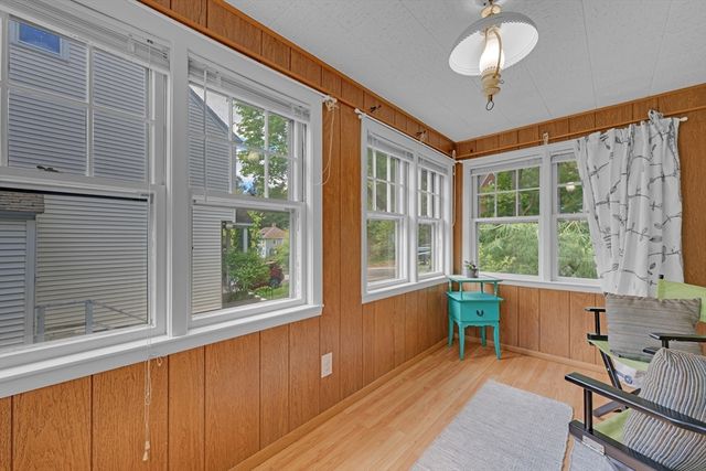 71 Morningside Rd, Worcester, MA 01602