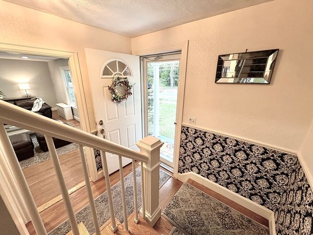 71 Morningside Rd, Worcester, MA 01602