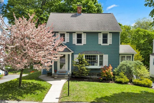 71 Morningside Rd, Worcester, MA 01602