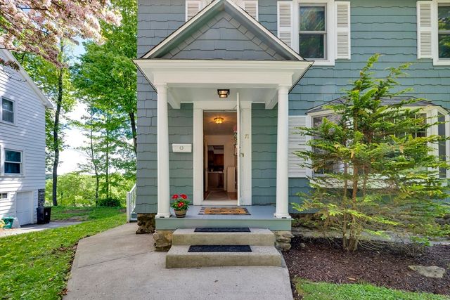 71 Morningside Rd, Worcester, MA 01602
