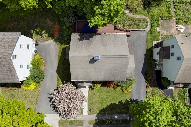 71 Morningside Rd, Worcester, MA 01602