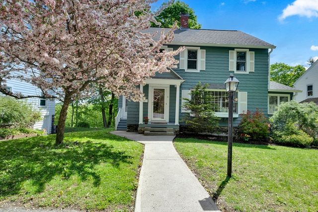 71 Morningside Rd, Worcester, MA 01602