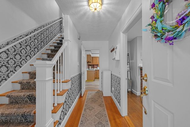 71 Morningside Rd, Worcester, MA 01602