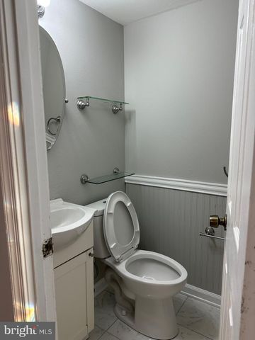 7806 MICHELE DR, Landover, MD 20785
