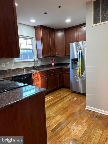 7806 MICHELE DR, Landover, MD 20785
