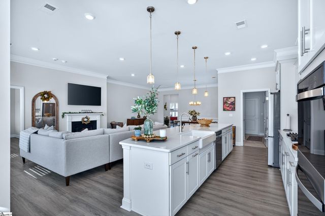 305 Addie Court, Woodruff, SC 29388