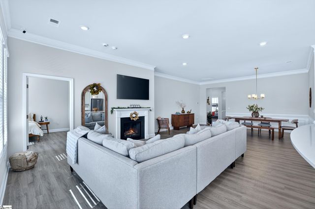 305 Addie Court, Woodruff, SC 29388