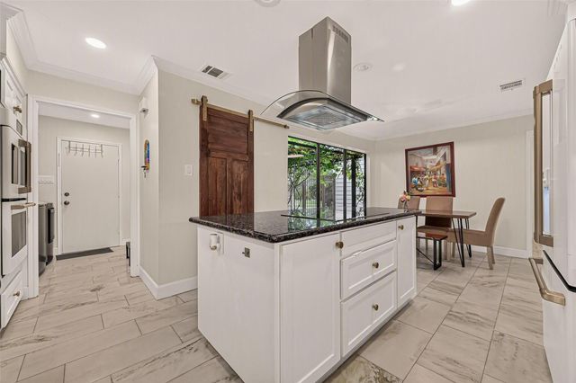 1602 Big Lake Drive, Houston, TX 77077