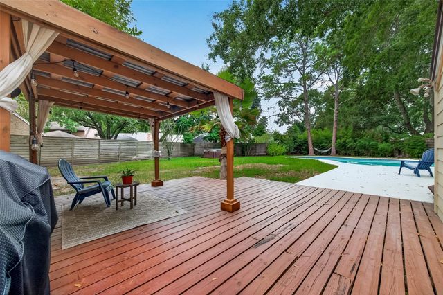 1602 Big Lake Drive, Houston, TX 77077