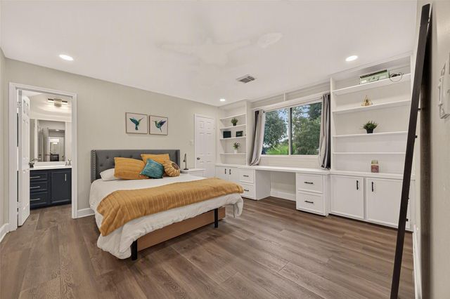 1602 Big Lake Drive, Houston, TX 77077