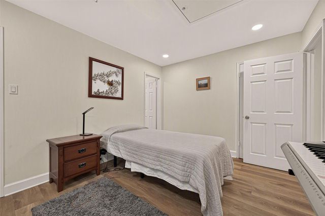 1602 Big Lake Drive, Houston, TX 77077