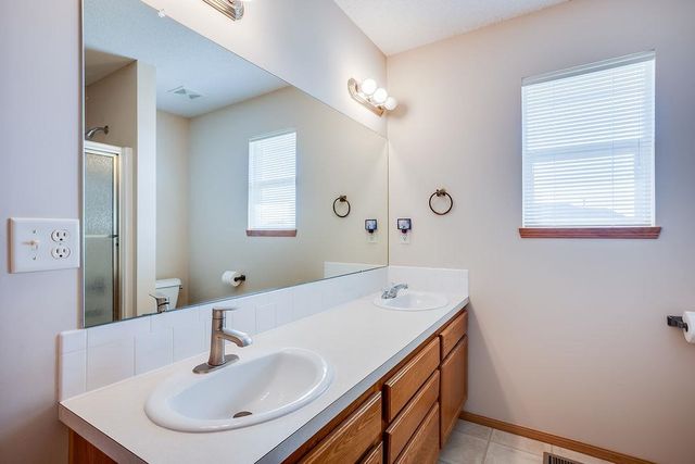 2121 S Upland Hills, Wichita, KS 67235