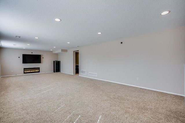 2121 S Upland Hills, Wichita, KS 67235