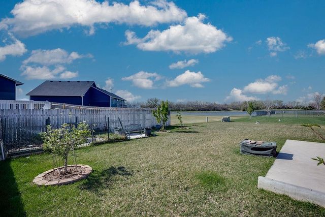 2121 S Upland Hills, Wichita, KS 67235