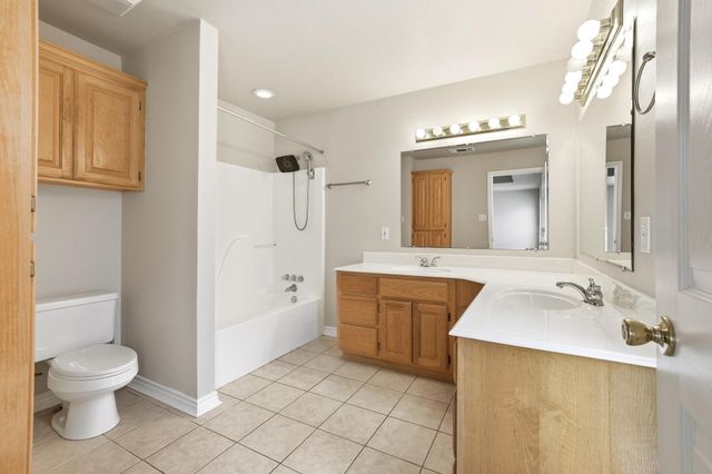 210 Bryant Street, Pottsboro, TX 75076