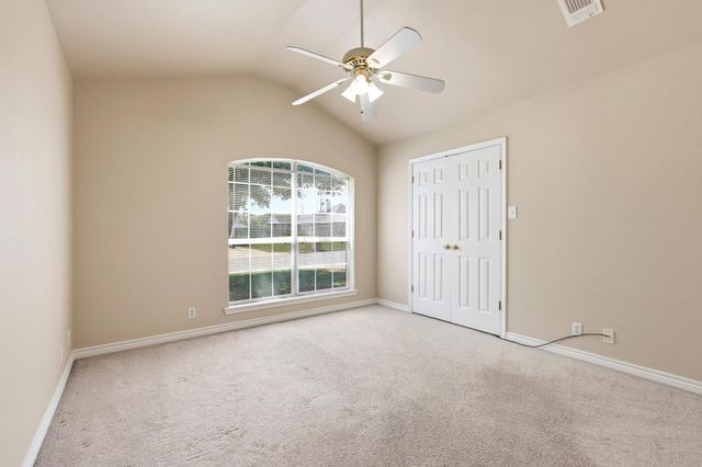 210 Bryant Street, Pottsboro, TX 75076