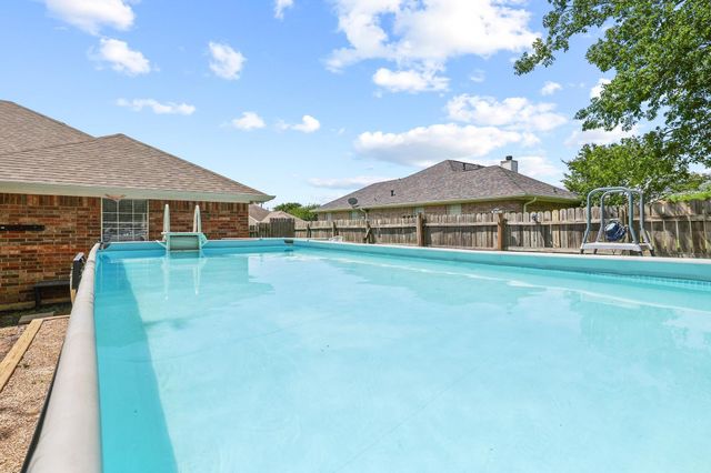 210 Bryant Street, Pottsboro, TX 75076