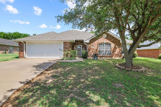 210 Bryant Street, Pottsboro, TX 75076